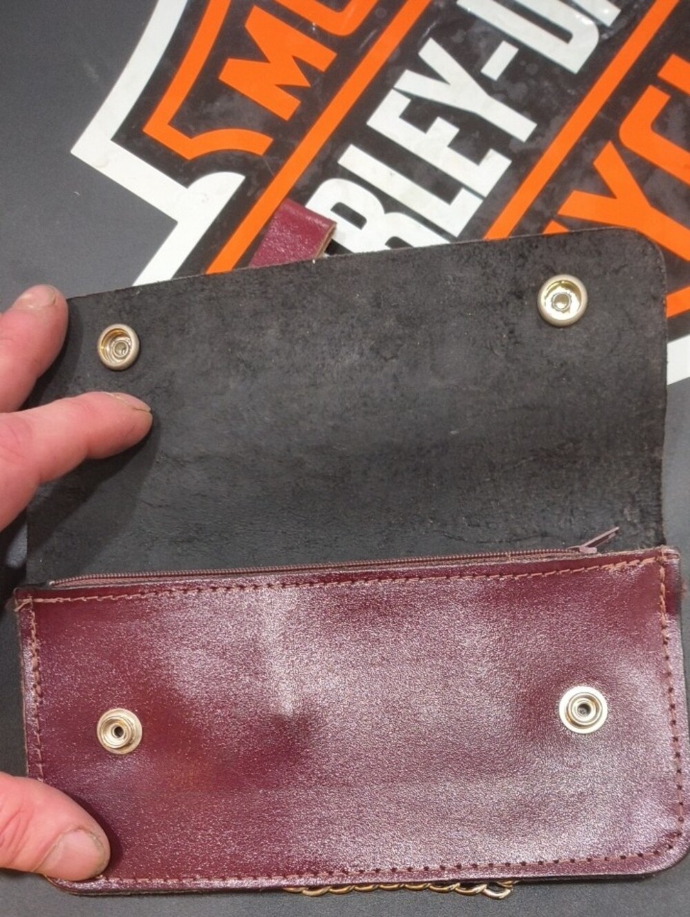 Vintage Harley-Davidson Burgundy and Red Leather Chain Wallet - Picture 6 of 7